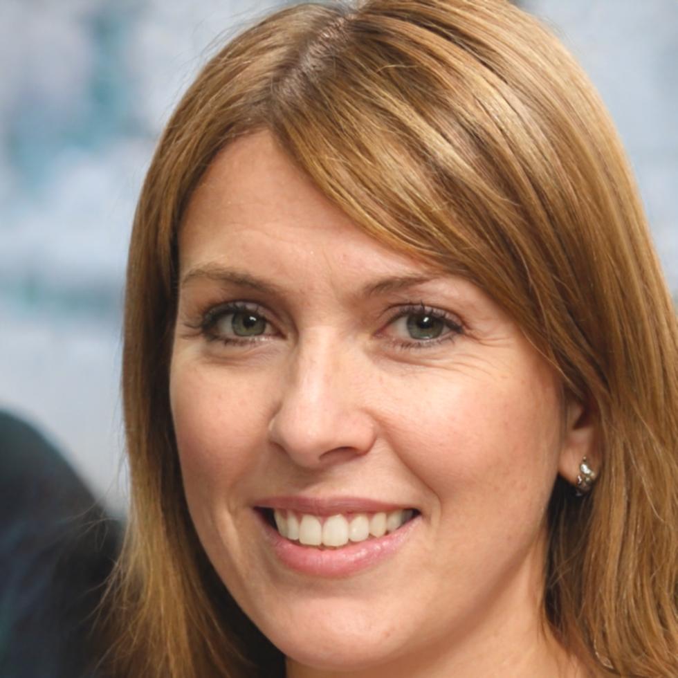 Retrato profesional de empresaria que utiliza análisis estadístico para decisiones estratégicas